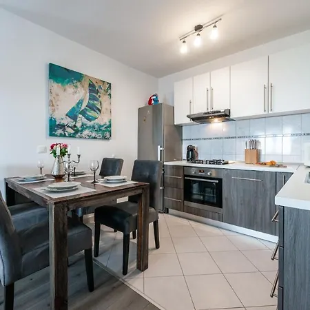 Charming Svagusa With Sea View