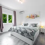Charming Svagusa With Sea View * Mlini