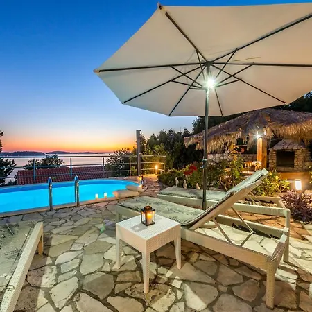 Casa de Férias Charming Svagusa With Sea View Mlini