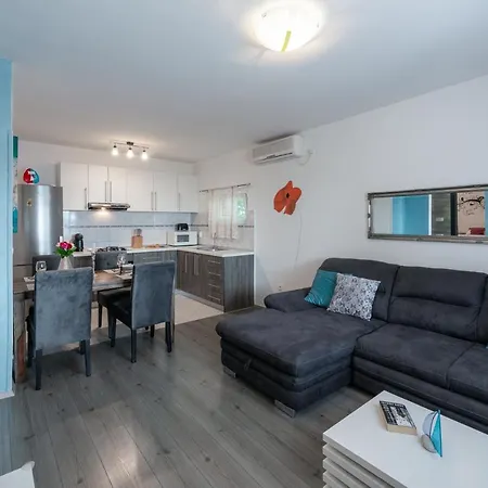 Charming Svagusa With Sea View * Mlini