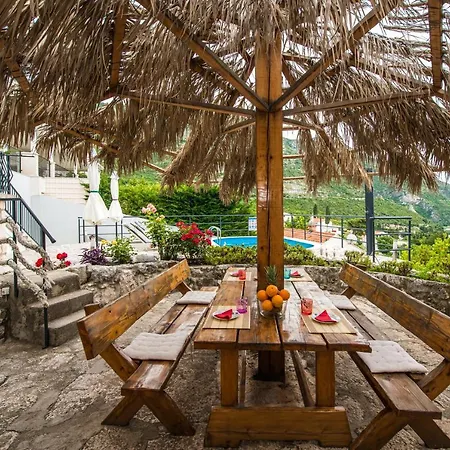 Charming Svagusa With Sea View