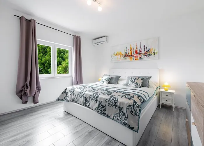 Charming Svagusa With Sea View * 믈리니