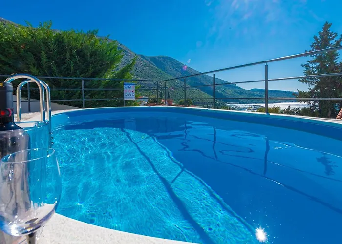 Charming Svagusa With Sea View 펜션 믈리니