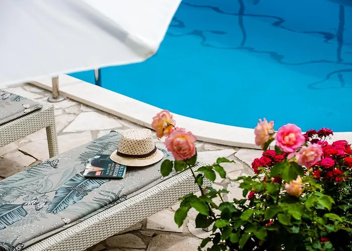 Charming Svagusa With Sea View 펜션