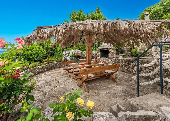 Charming Svagusa With Sea View 믈리니