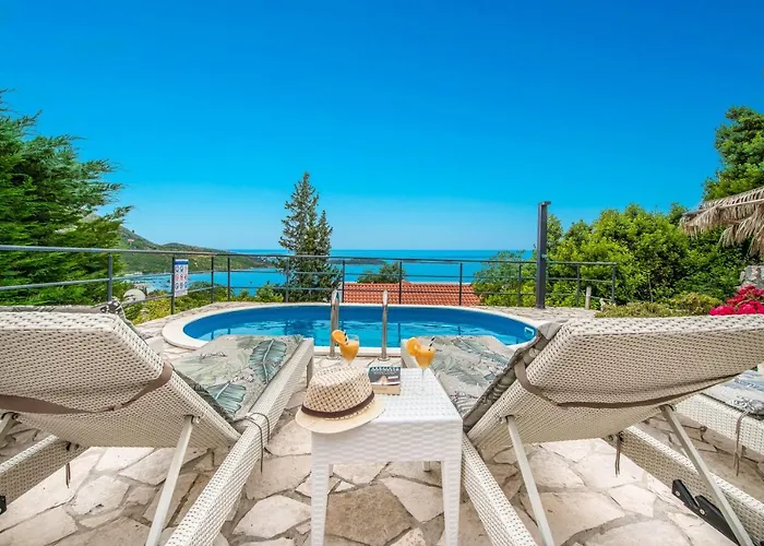 Charming Svagusa With Sea View *