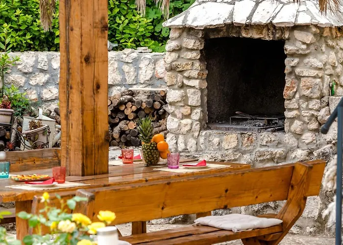 Charming Svagusa With Sea View * 믈리니